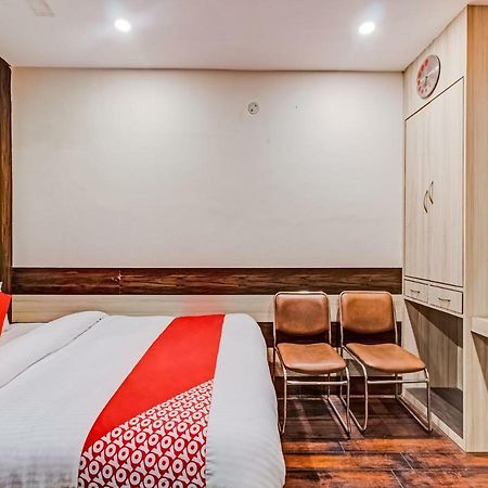 Oyo 24171 Hotel Meridian Джамшедпур Екстериор снимка