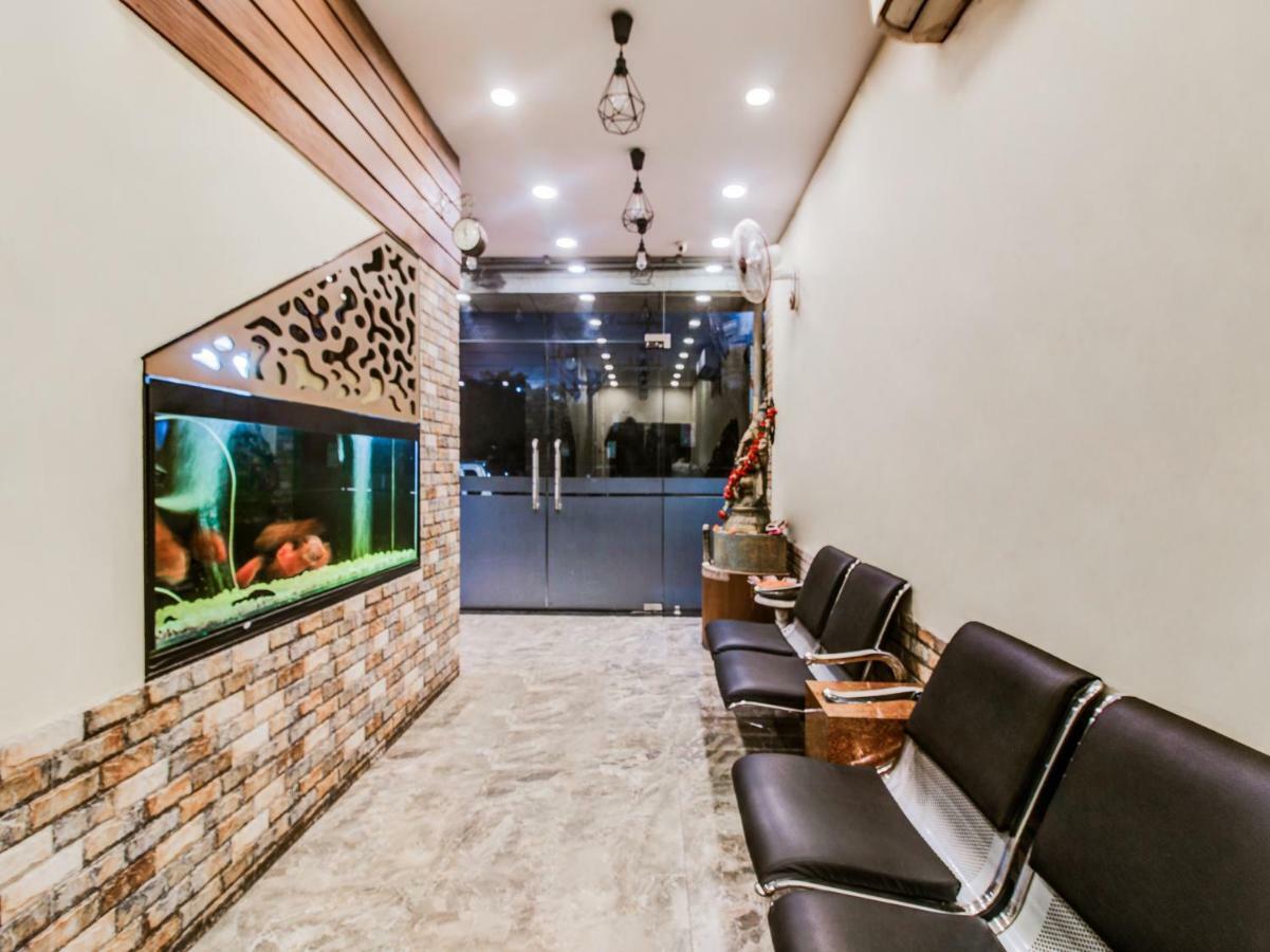 Oyo 24171 Hotel Meridian Джамшедпур Екстериор снимка