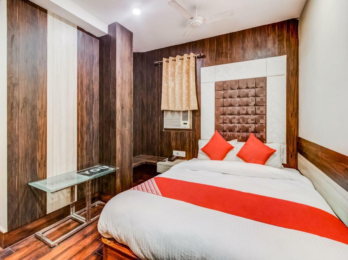 Oyo 24171 Hotel Meridian Джамшедпур Екстериор снимка